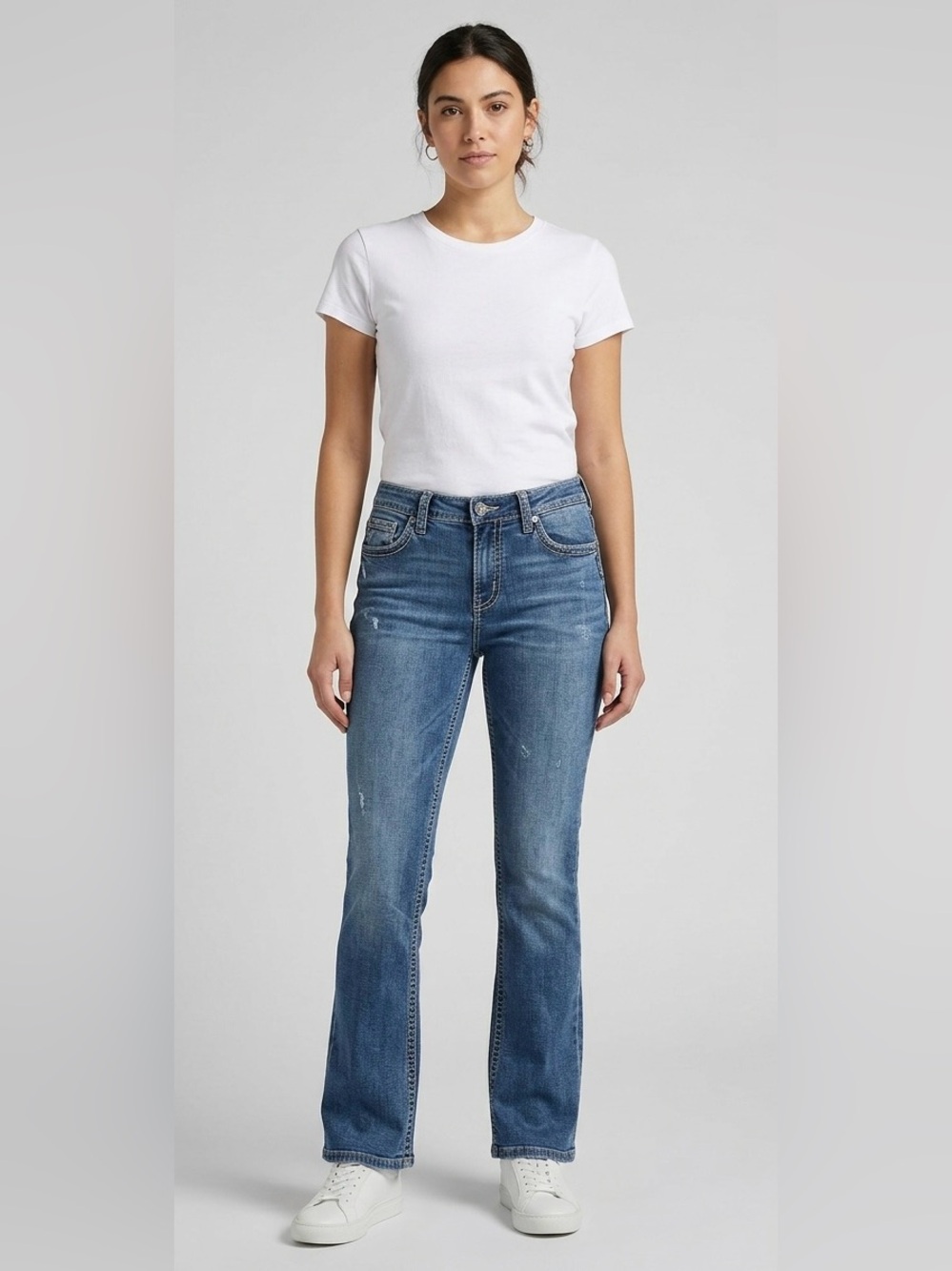 Silver Jeans Co. Women's Medium Wash Bootcut Stretch Denim Jeans